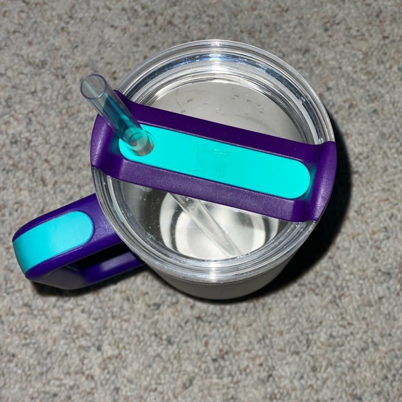 Stanley Purple Tumbler with Teal Lid - Picture 4 of 6